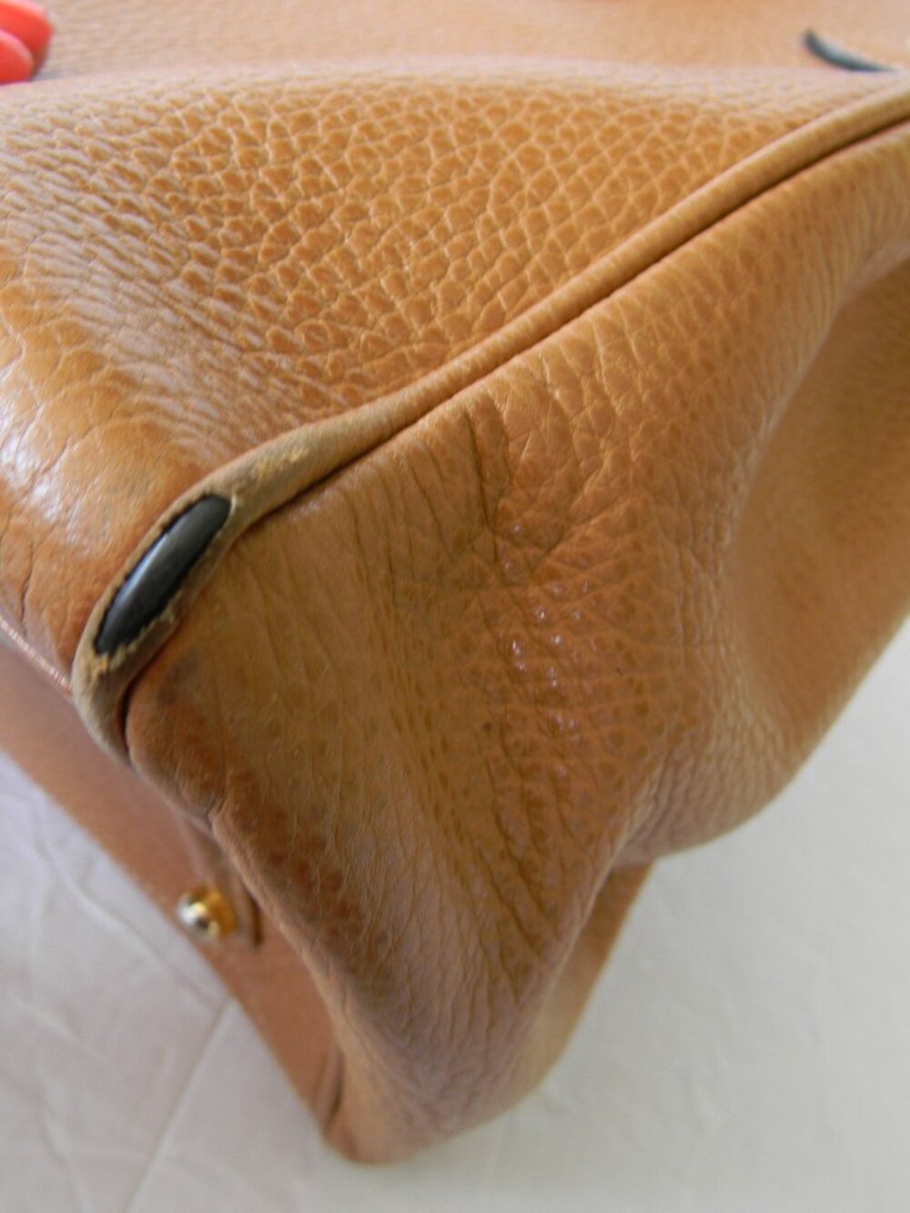 WM'S TAN BROWN PEBBLE LEATHER LOCK/KEY SATCHEL - Picture 10 of 11